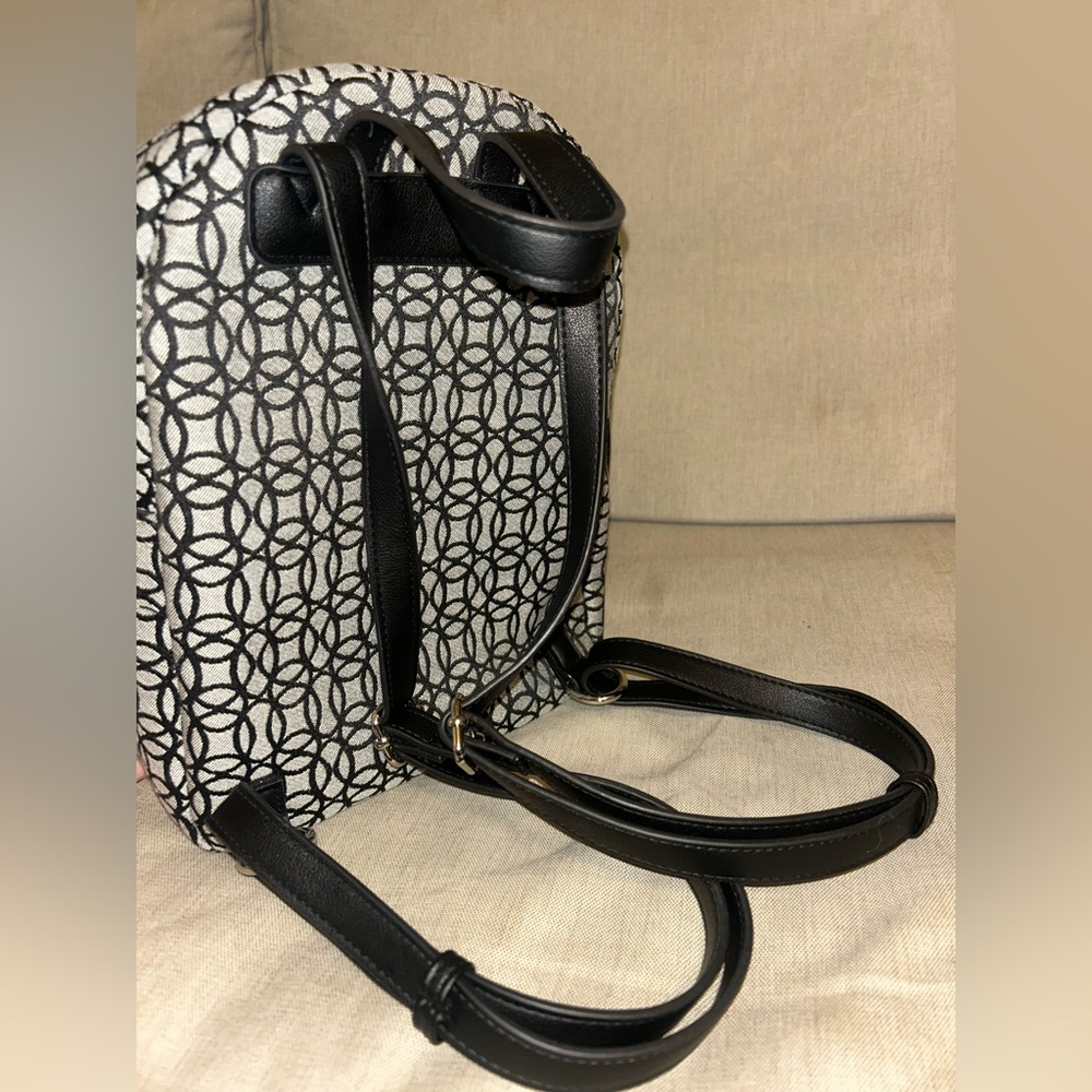 Stylish Patterned Miniature Backpack - image 2